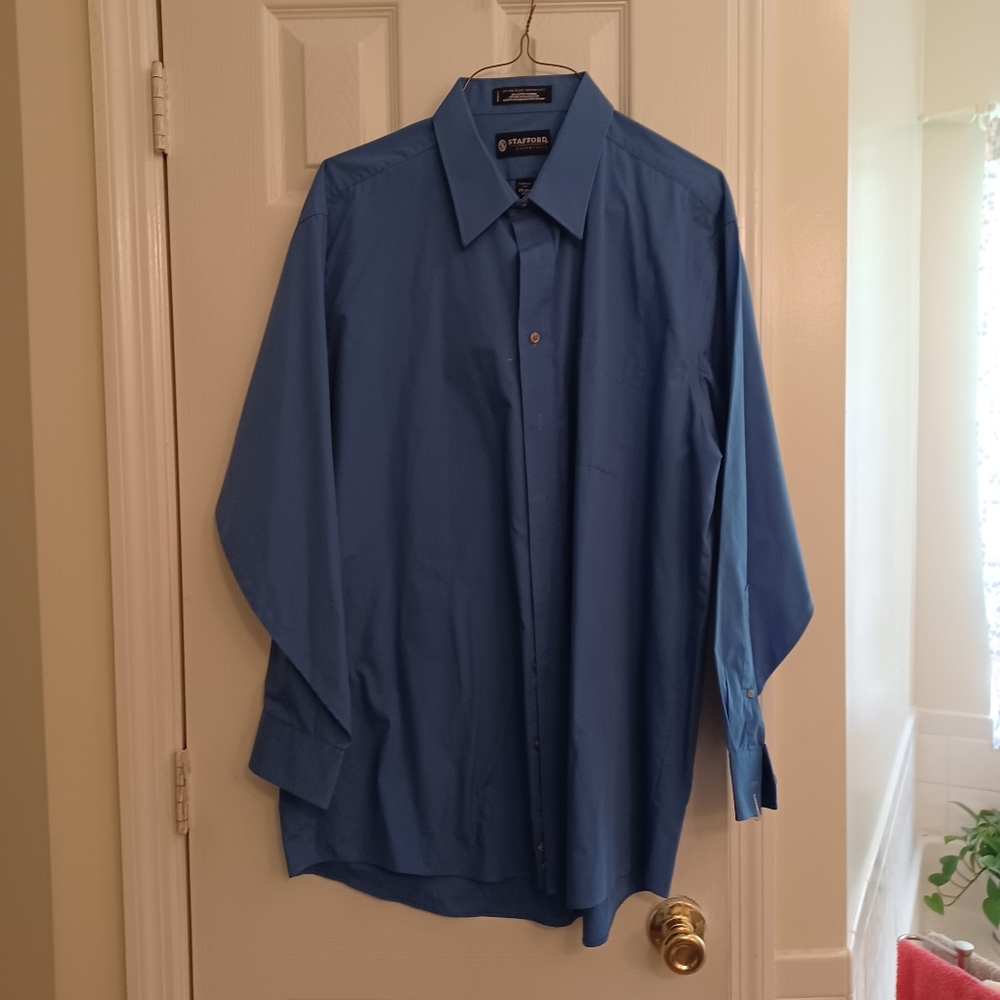 Stafford Essentials Mens dress shirt